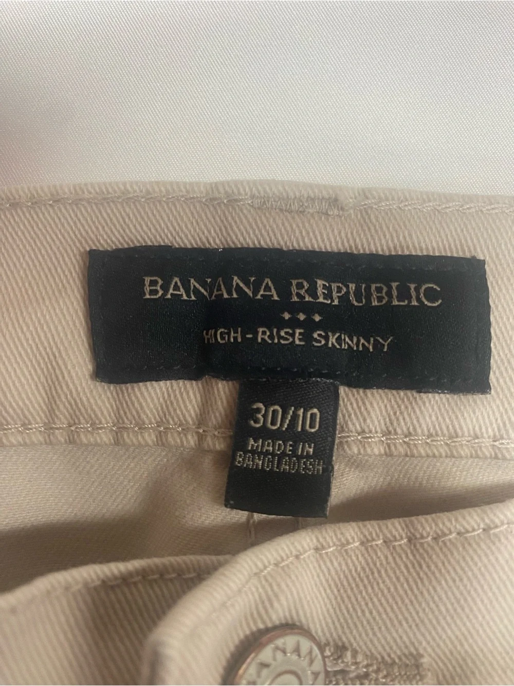 Banana Republic Beige High Rise Skinny Jeans Women’s Size 30/10
